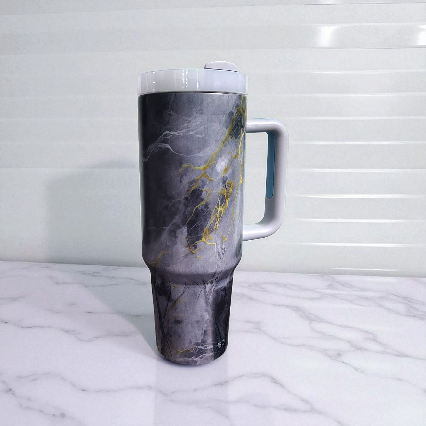 marble design tumbler black